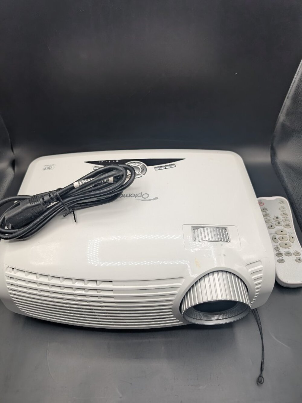 Optoma HD25-LV 1080p 3D Home Cinema Gaming Projector with Remote 216 lamp hours